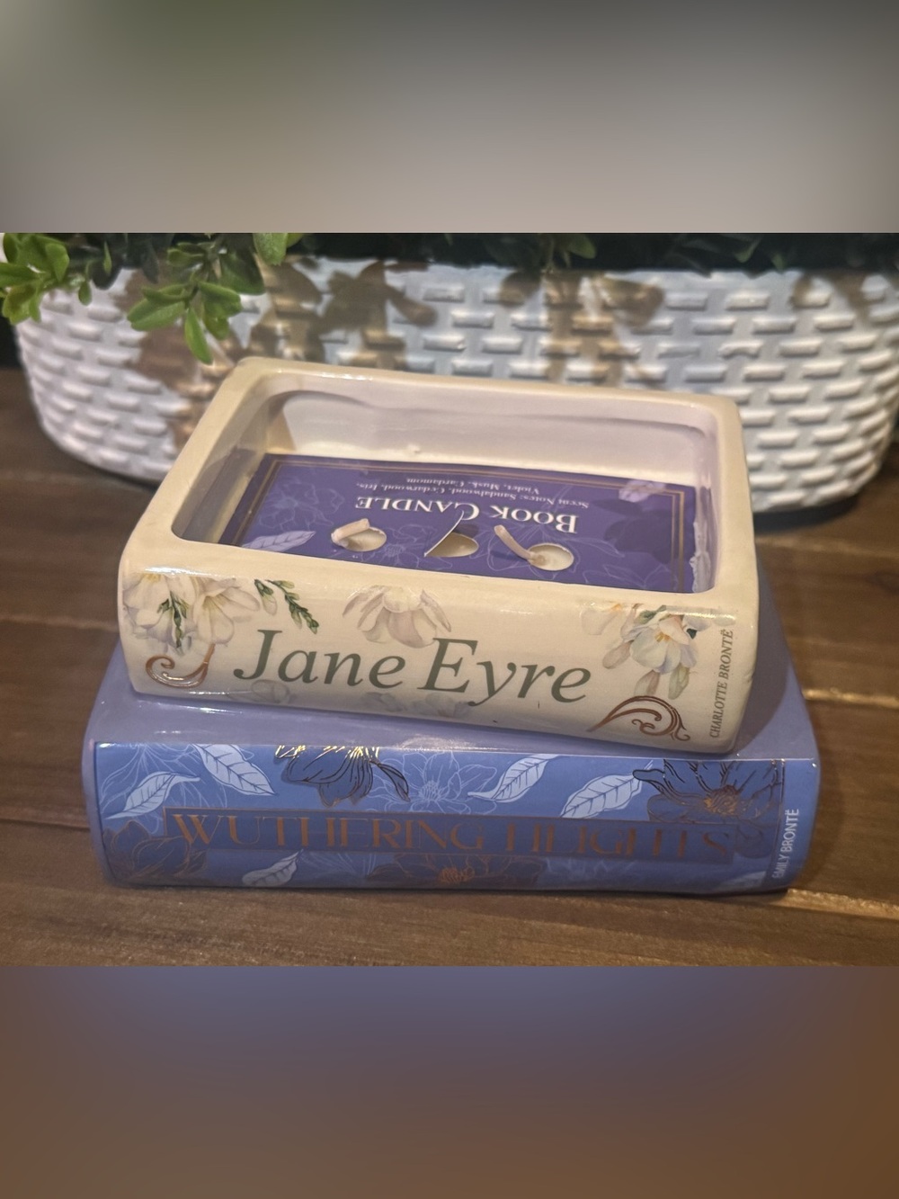NWT Book Candle Jane Eyre & Wuthering Heights Ceramic Brontë Sisters Candle